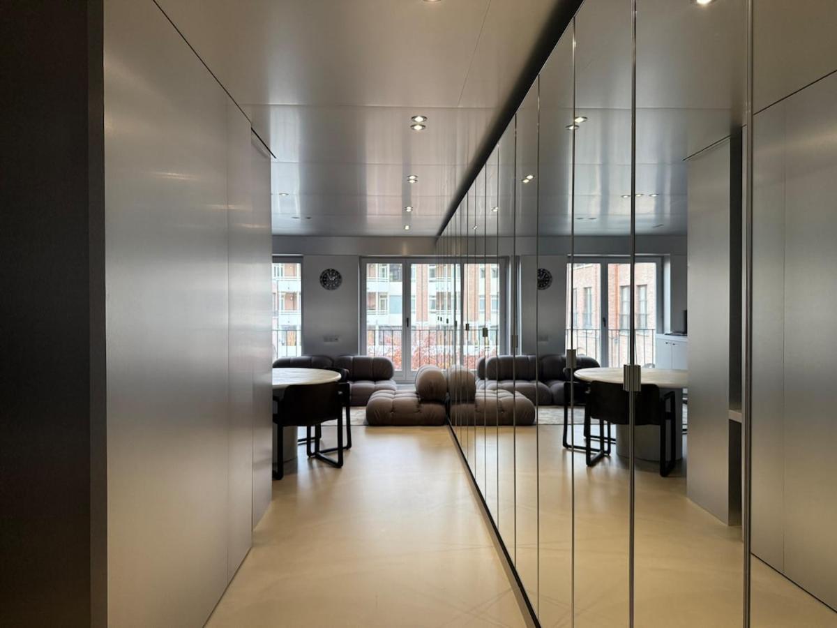 Chromo Design Apartment with Free Parking in Center Kortrijk - Bed and Breakfast Kortrijk