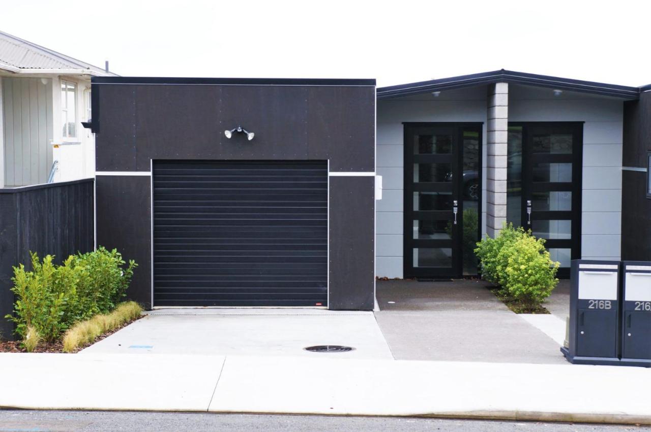 Perfect On Powderham Prime Inner City Location - B&B New Plymouth