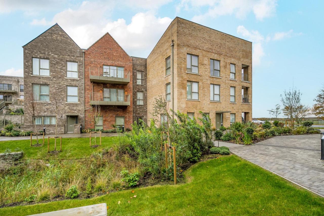 Peaceful and stylish apartment near Cambridge with parking - B&B Cambridge