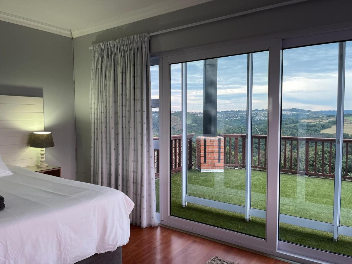 Sky Holiday House - B&B East London