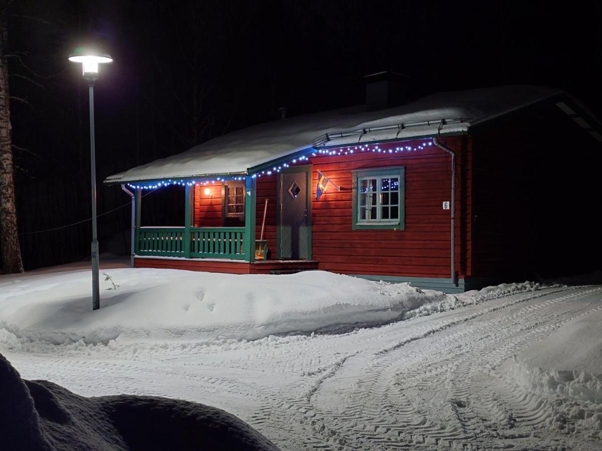 Ekesberget Stugby stuga 6 - B&B Ekshärad