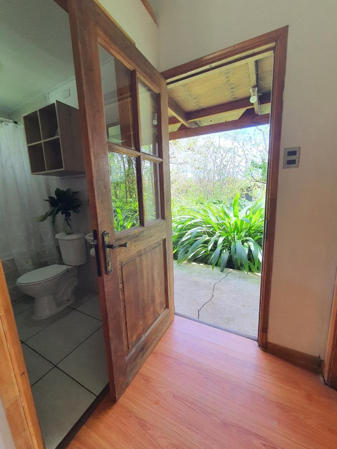Puna Pau nui Sernatur - B&B Hanga Roa