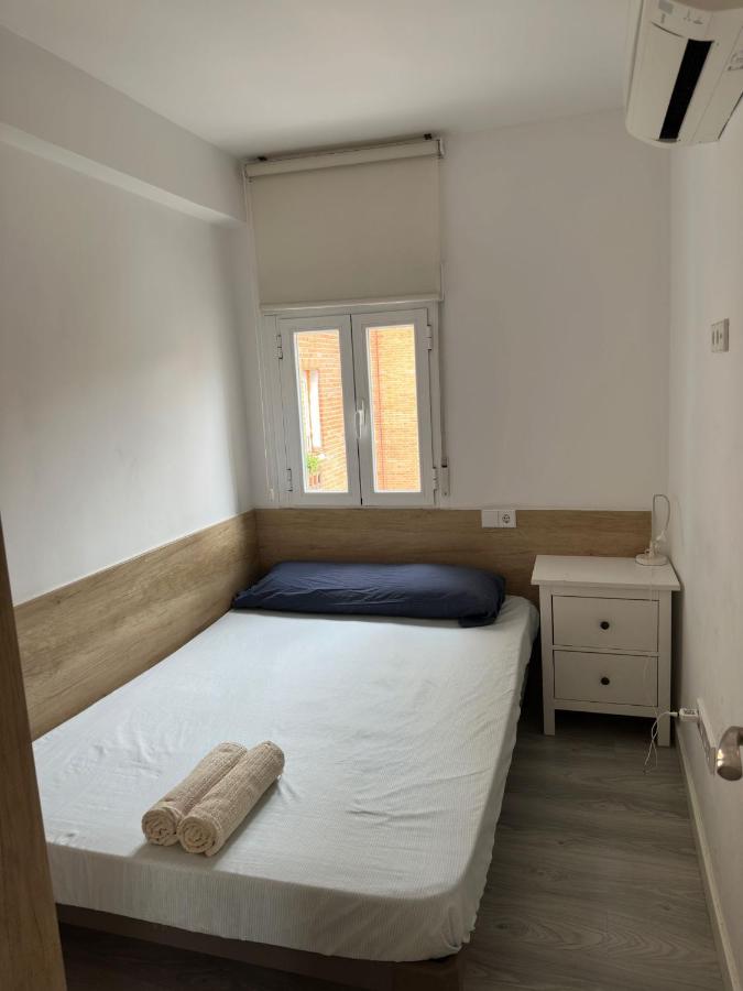 Piso a 10 min del aeropuerto - Chambres d’hôtes Madrid