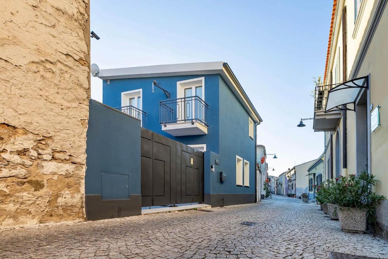 Luxurious BIG holiday Town House - Large Terrace - Historical Centre - High Quality - Fully Equipped - Renovated - Chambres d’hôtes Olbia