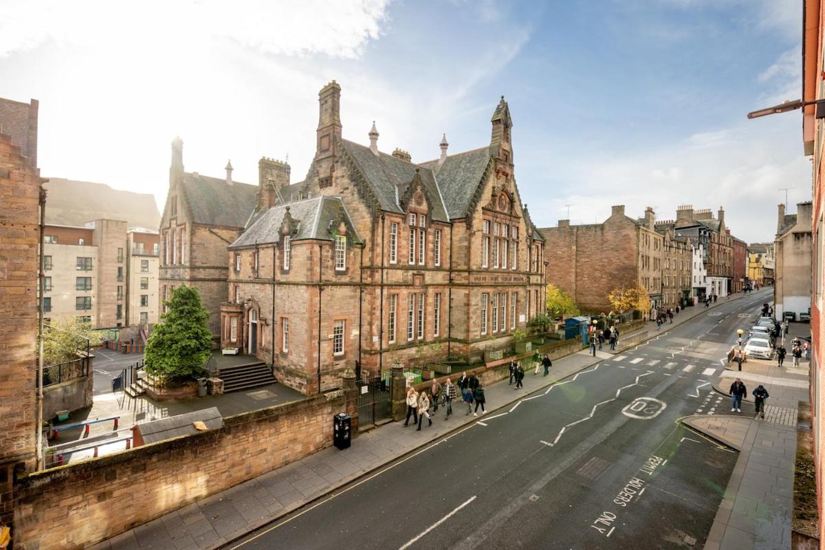 Two Double Bedroom Apartment on the Royal Mile - B&B Edimburgo