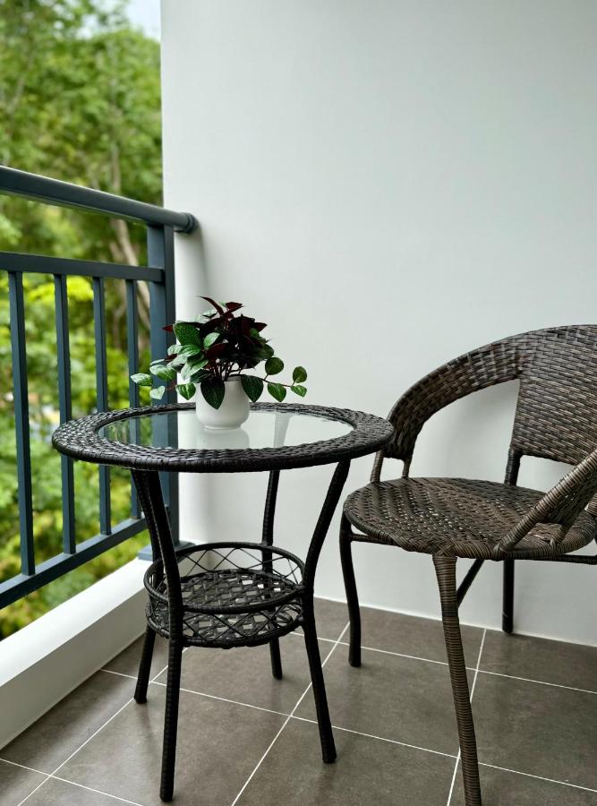 One-Bedroom Apartment with Balcony and Mountain View  