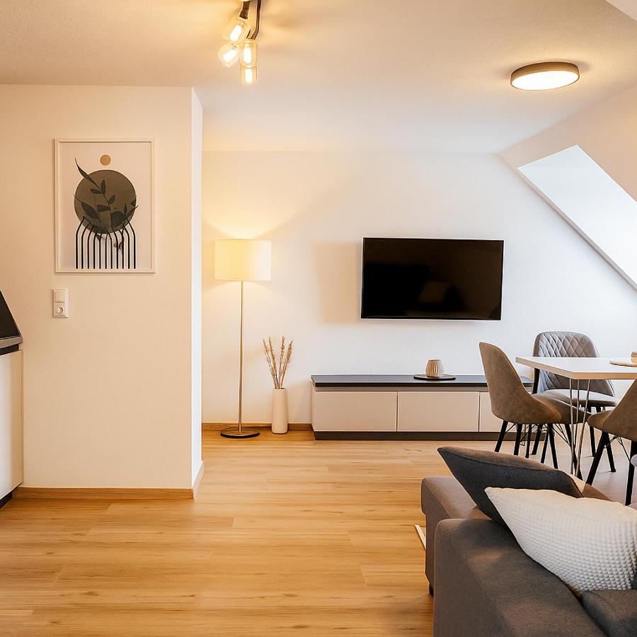 Allgäu Suites - Innenstadt, Schlafzimmer, Küche, Parkplatz möglich, Dachterrasse - B&B Kempten