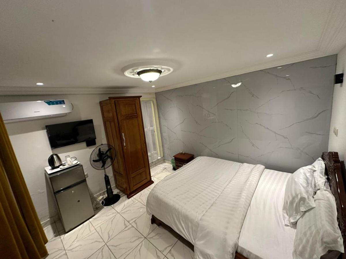 Luxury Villa AC Ensuite Room 6 - B&B Limbe