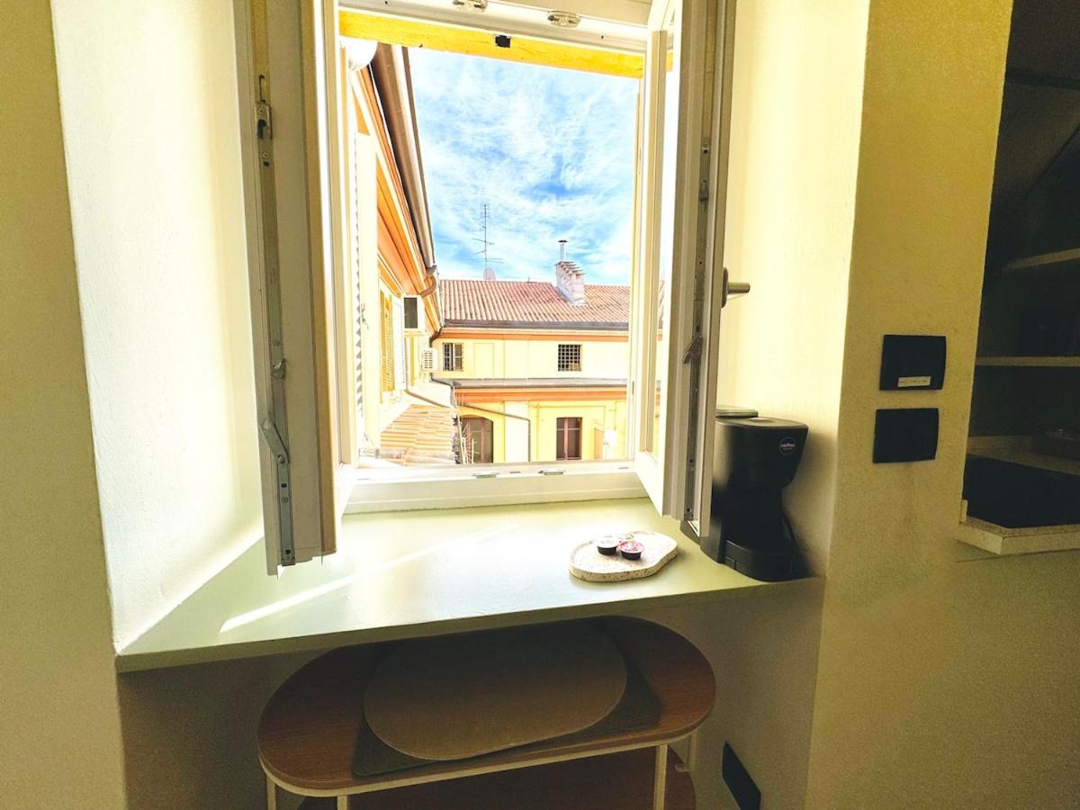 Gold Apartment Elegante Loft Piazza Statuto - Porta Susa - B&B Turin