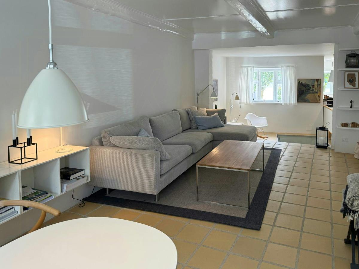Town House With Sea View In Historic Ærøskøbing - B&B Ærøskøbing