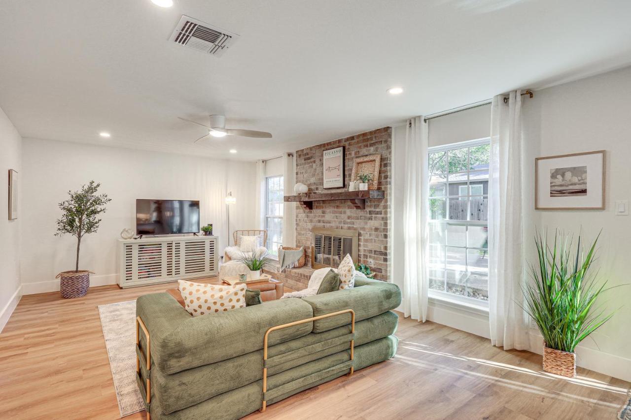 Work & Relax: San Antonio Home w/ Hot Tub! - Chambres d'hôtes San Antonio