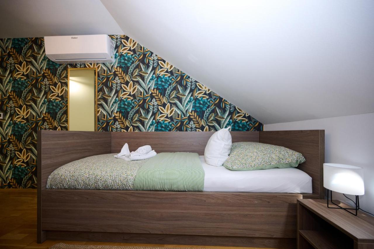 Single Room with Private Bathroom