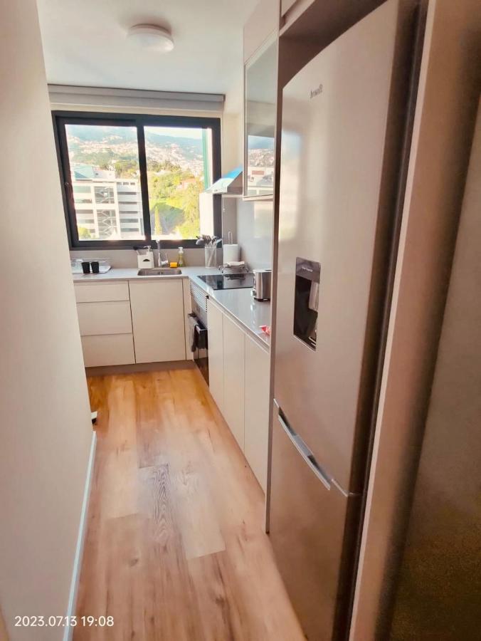 Apartment with Mountain View - Ferienwohnung Funchal