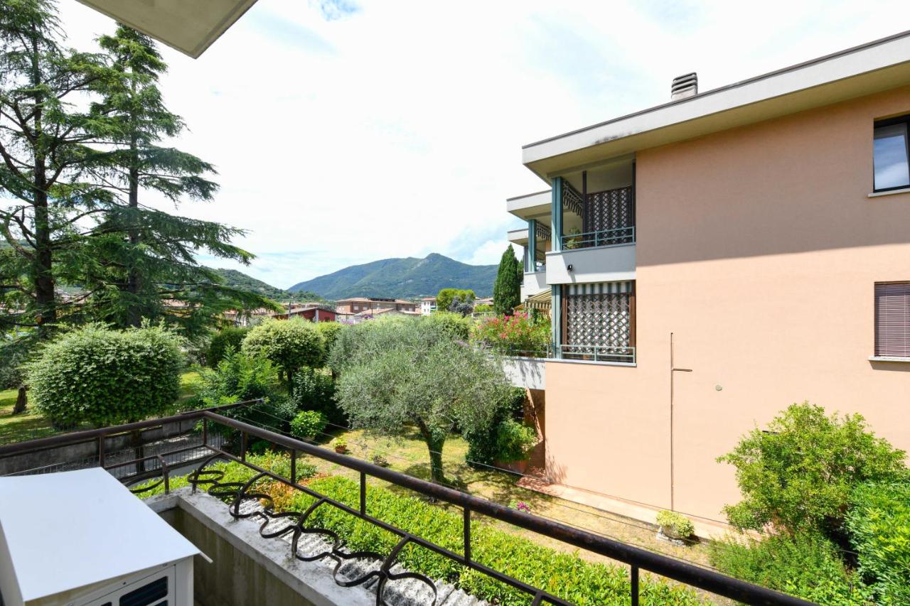 Casa Beppe 3 bedrooms & Free park near Center-Lake - B&B Salò