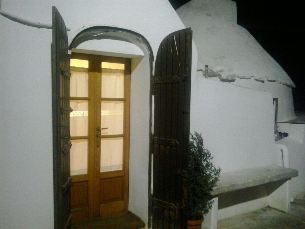 Trullo Mauro MGG - Trullo Fragale - Bed and Breakfast Martina Franca