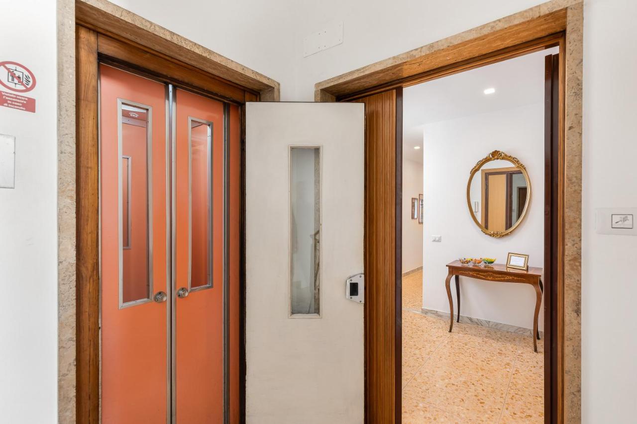 Angolo Felice - Appartamento di 3 camere - Tuscolana - Cinecittà - B&B Roma