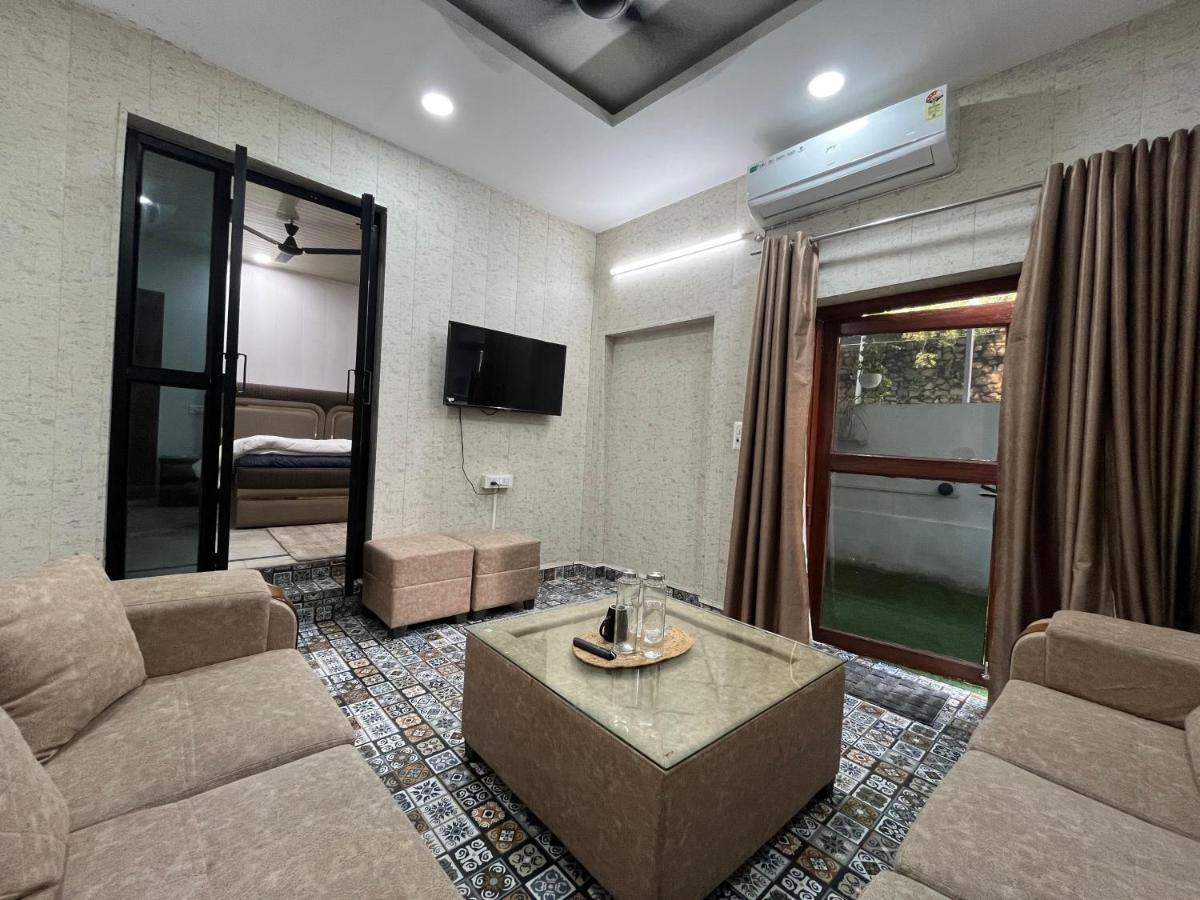 Jungle House 1 -71 BNB - B&B New Delhi