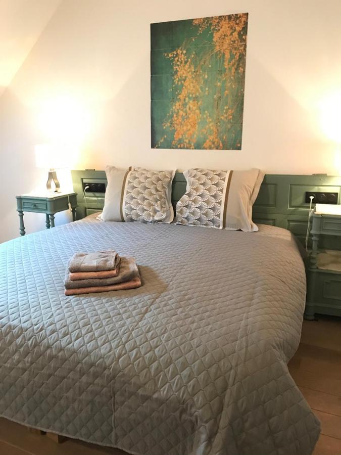 Deluxe Double Room (2 Adults + 1 Child)