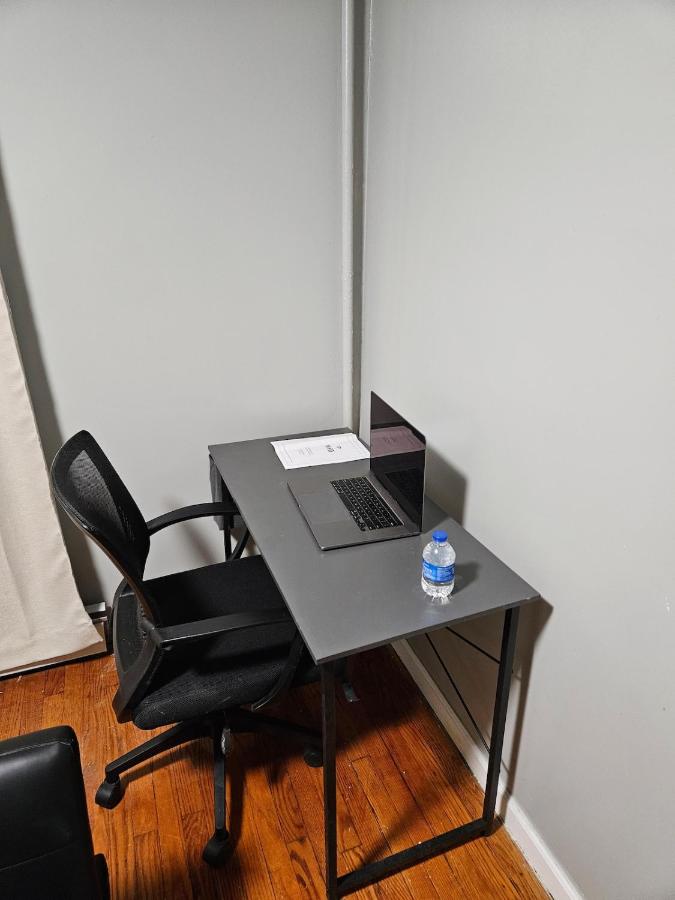 Entire Spacious House in New Jersey - B&B East Orange