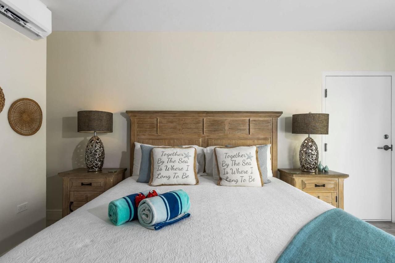 The One Love at Cottages - B&B Sand Bluff