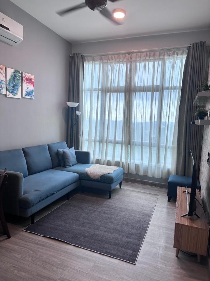 E Life D Summit Residences With Wifi & Netflix - B&B Johor Bahru