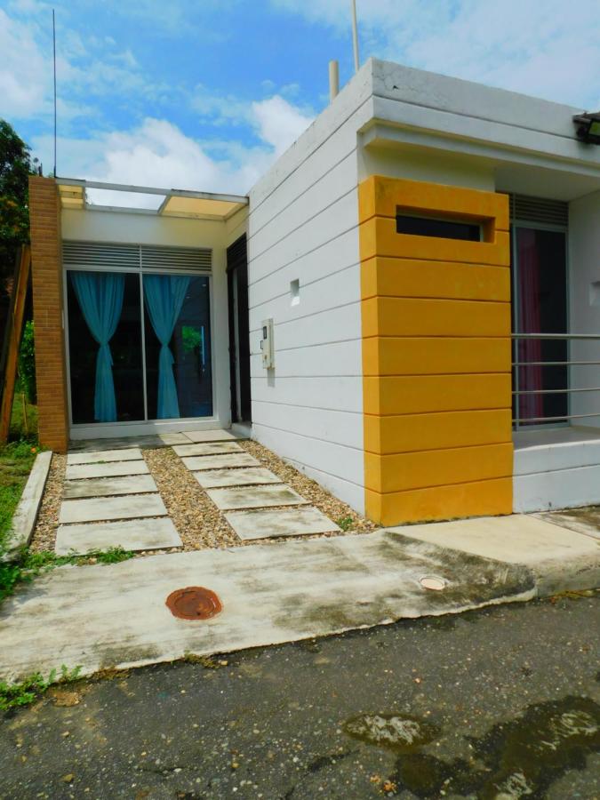 Casa Vacacional - Portales del Sol 1 - B&B Tocaima