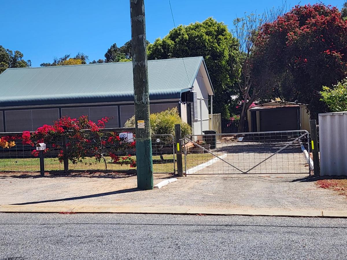 Bottlebrush Retreat Geraldton - B&B Geraldton