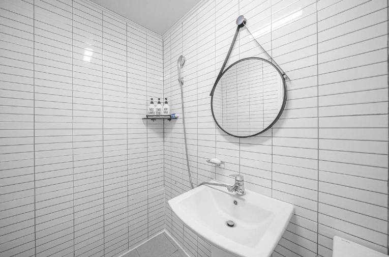 Posto Letto in Dormitorio Maschile per 4 Persone