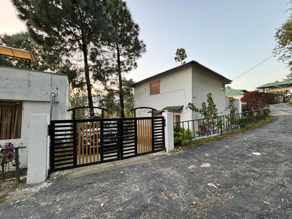 Serene Villa 2BHK with Sunset Charm - B&B Lansdowne