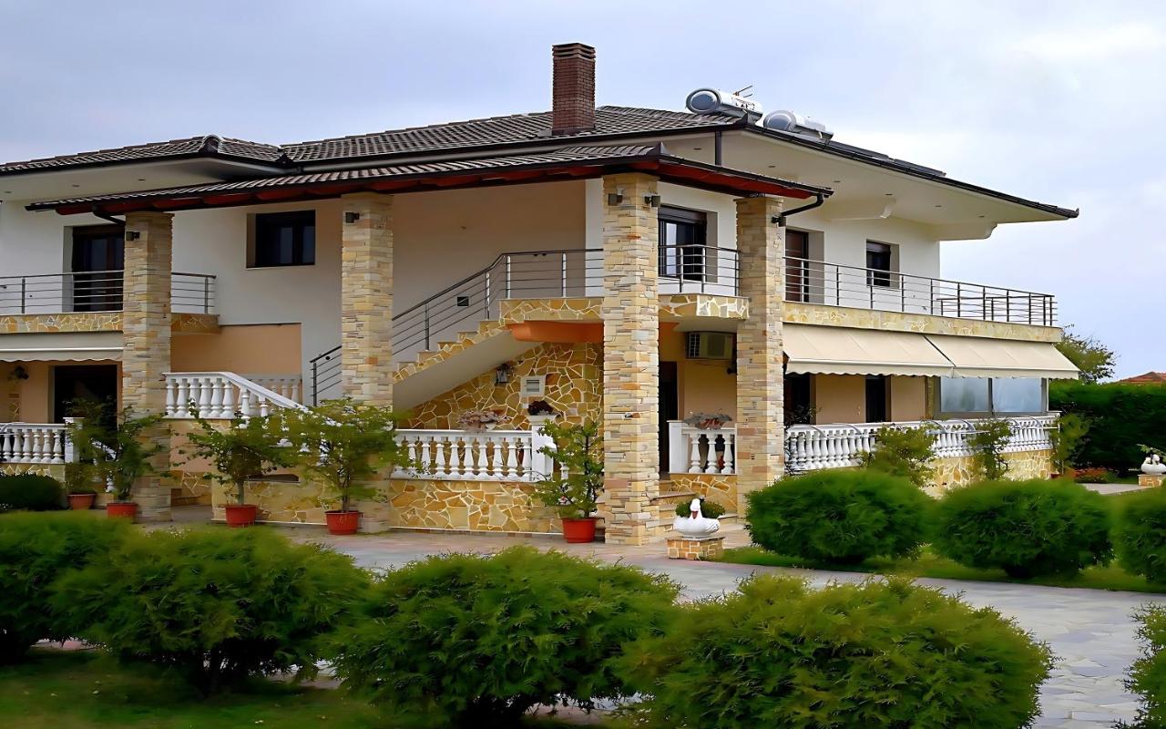 Relax pozar - B&B Káto Loutráki