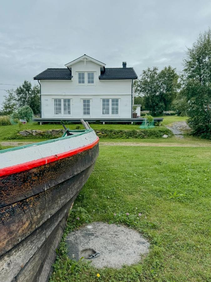 Coastal Cabin In Kastneshamn - Ferienwohnung Brøstadbotn