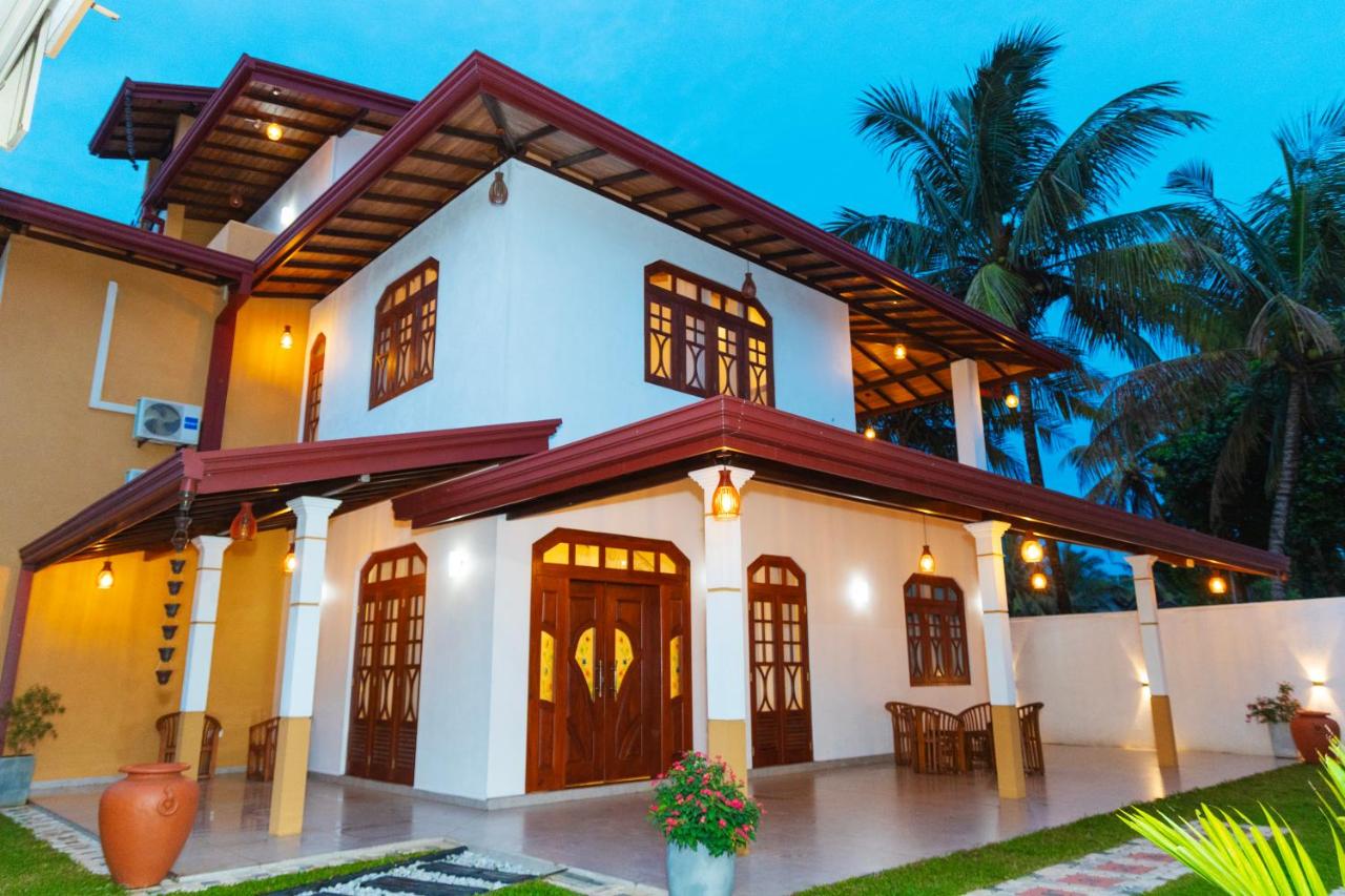 Dikckwella Luna villa - B&B Dikwella