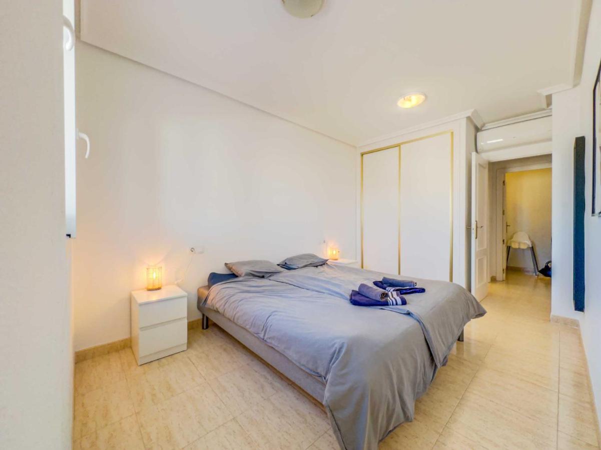 Apartment in Zeniamar with access to public pool - B&B Punta Prima