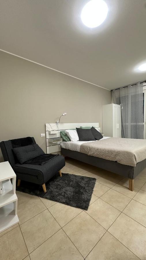 San Raffaele 47 - Ospedale e Metro Milano - Intero Appartamento - B&B Vimodrone