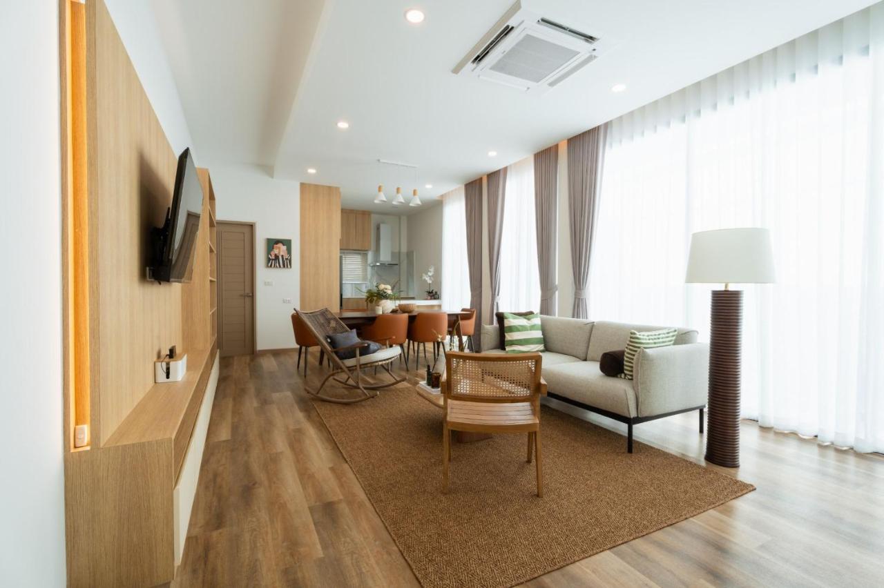 Villa Asteria Krabi - Luxury 3 Bedroom Pool Retreat in Ao Nang - Chambres d'hôtes Ban Khlong Haeng