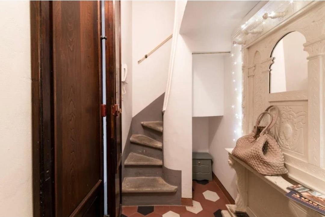 Charming Loft Corso Italia - B&B Florence