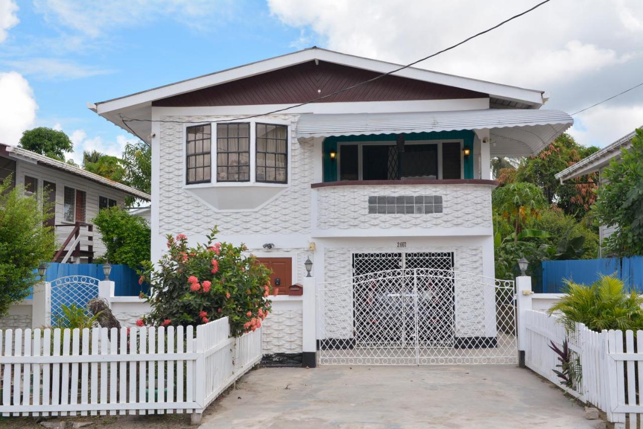 South Oasis - B&B Georgetown