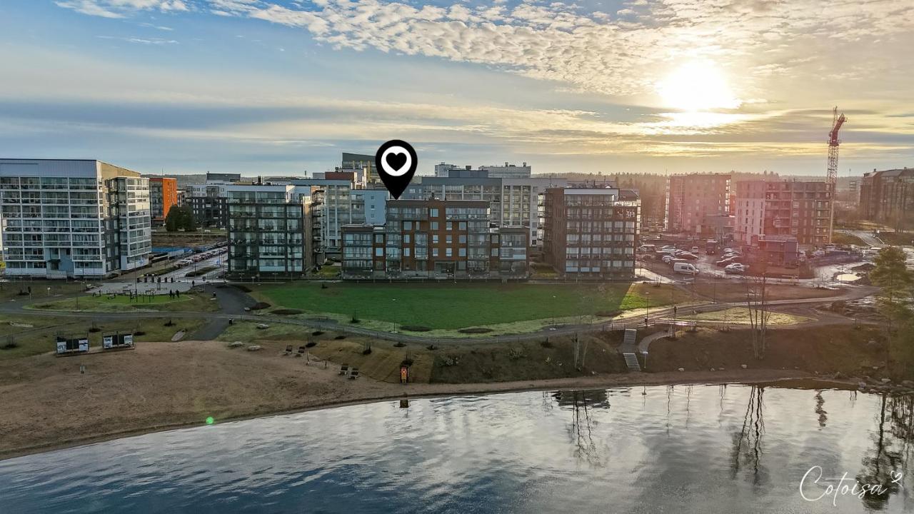 New apartment with sauna, lake and beach - B&B Tampere