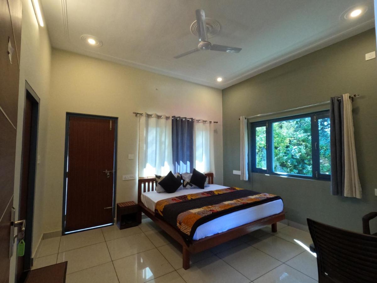 Chambre Lit King-Size avec Balcon