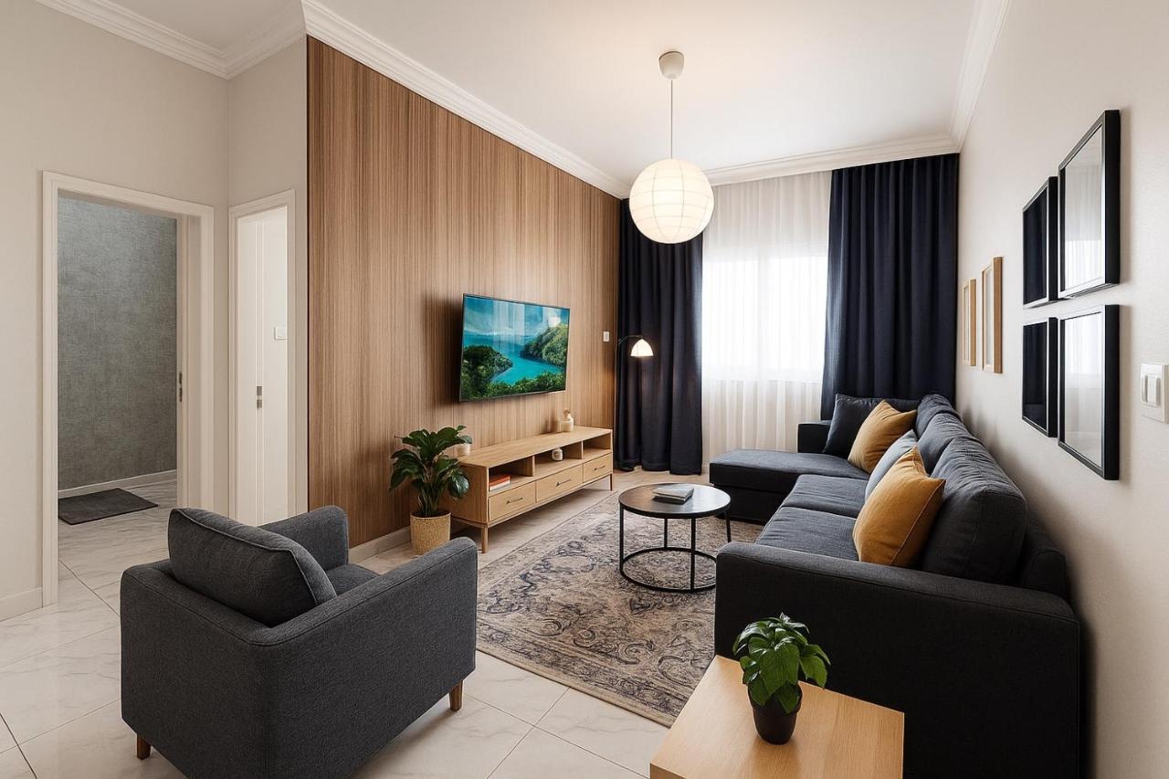 شقة هادئة بتصميم انيق ثلاث غرف ودخول ذاتي - B&B Khobar