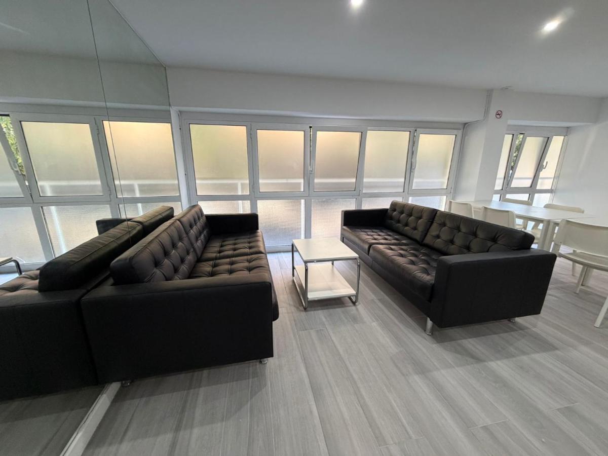 Hostel Hock Residences - B&B Hospitalet de Llobregat