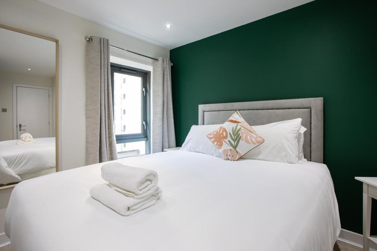Luxury, Sleeps 6, City Centre - B&B Belfast