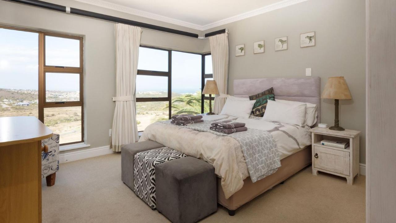 Queen Room with Sea View