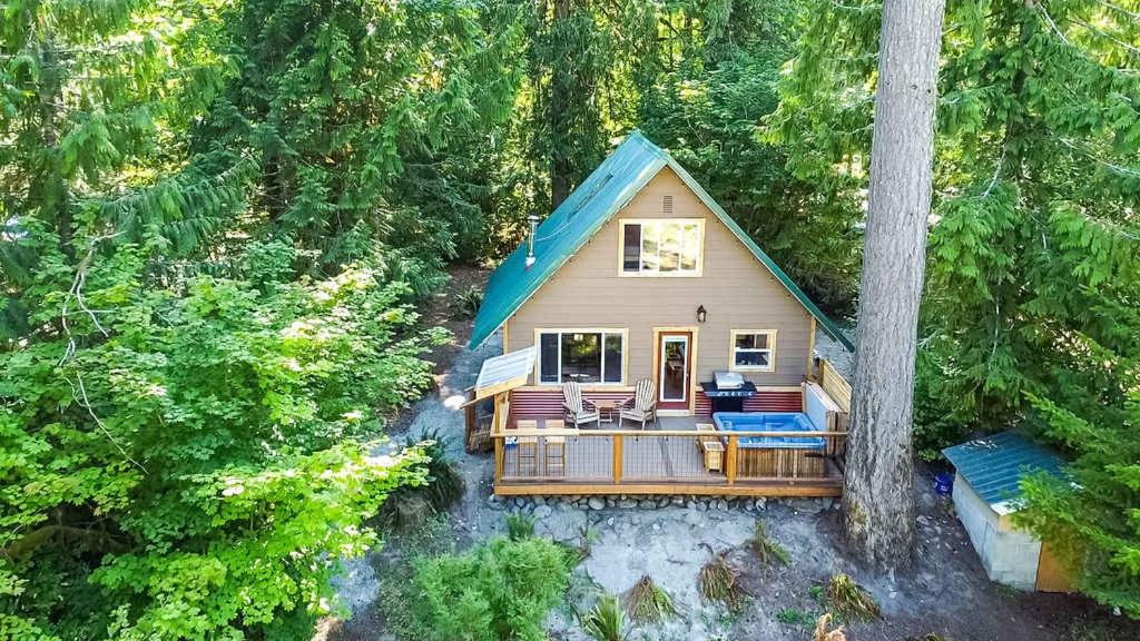 PNW River Cabin - B&B Darrington