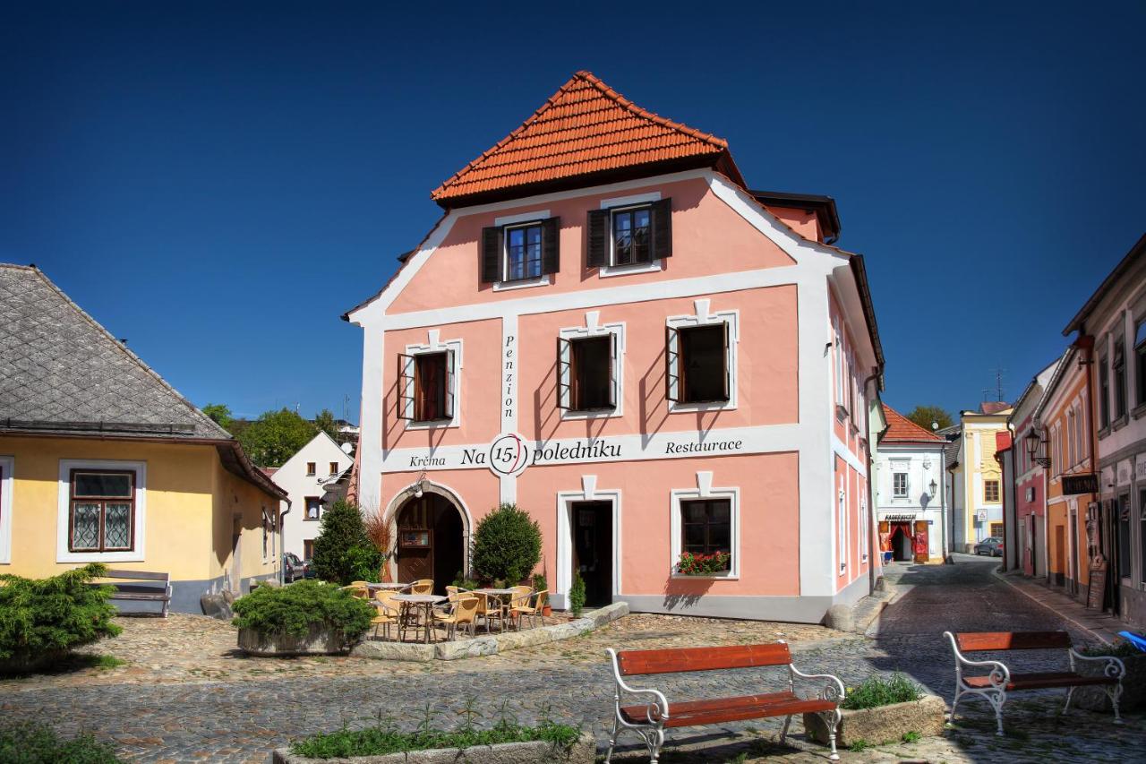 Penzion Na 15. Poledníku - B&B Jindřichův Hradec