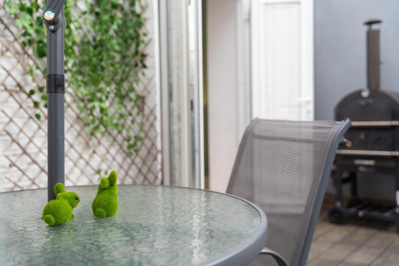 Beautiful 1 Bedroom Apartment with Garden - Clapham Common - Minutes to Central London - B&B Londra