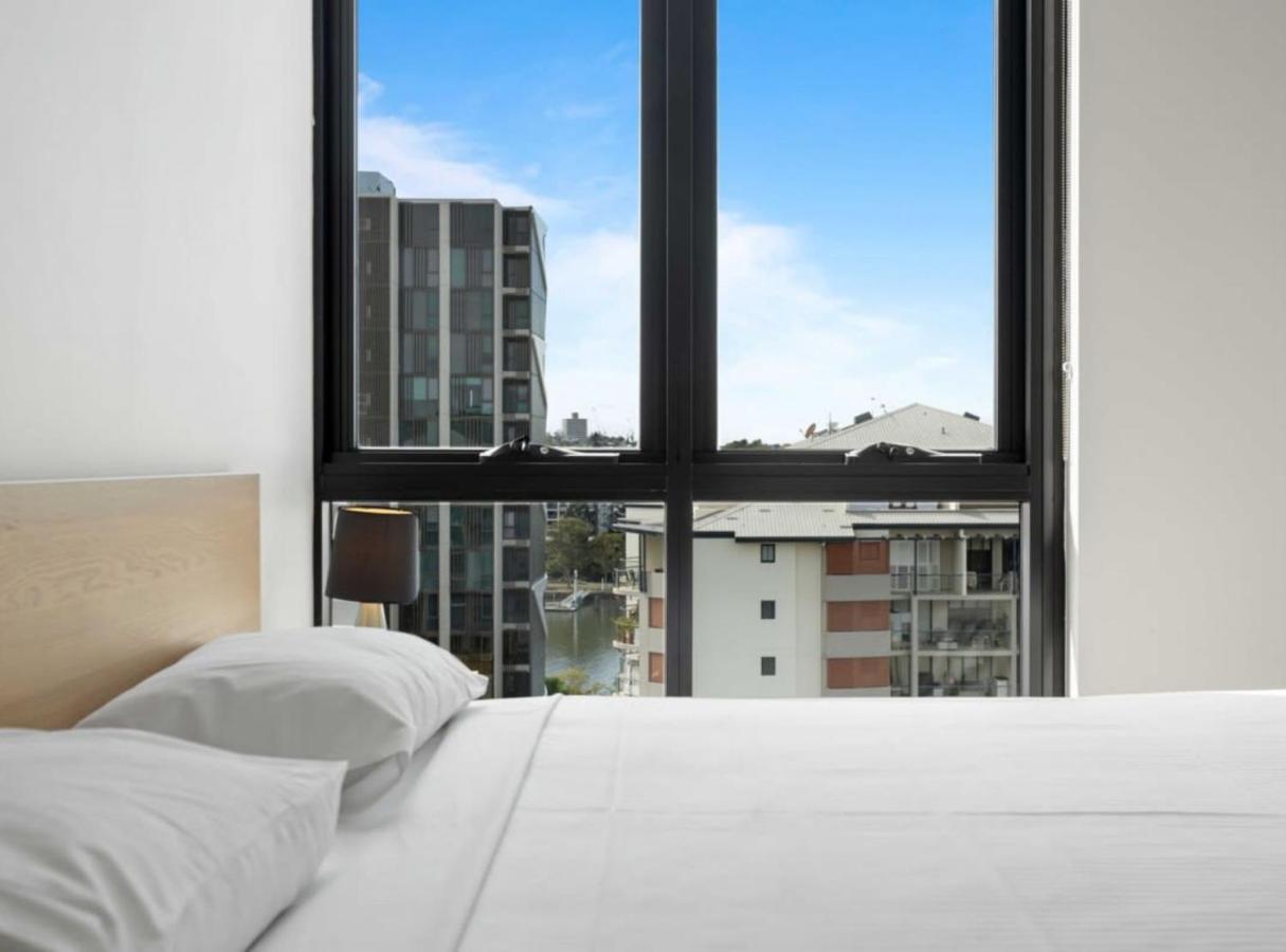 Spaciously Bright 1-Bed Apartment - B&B Brisbane