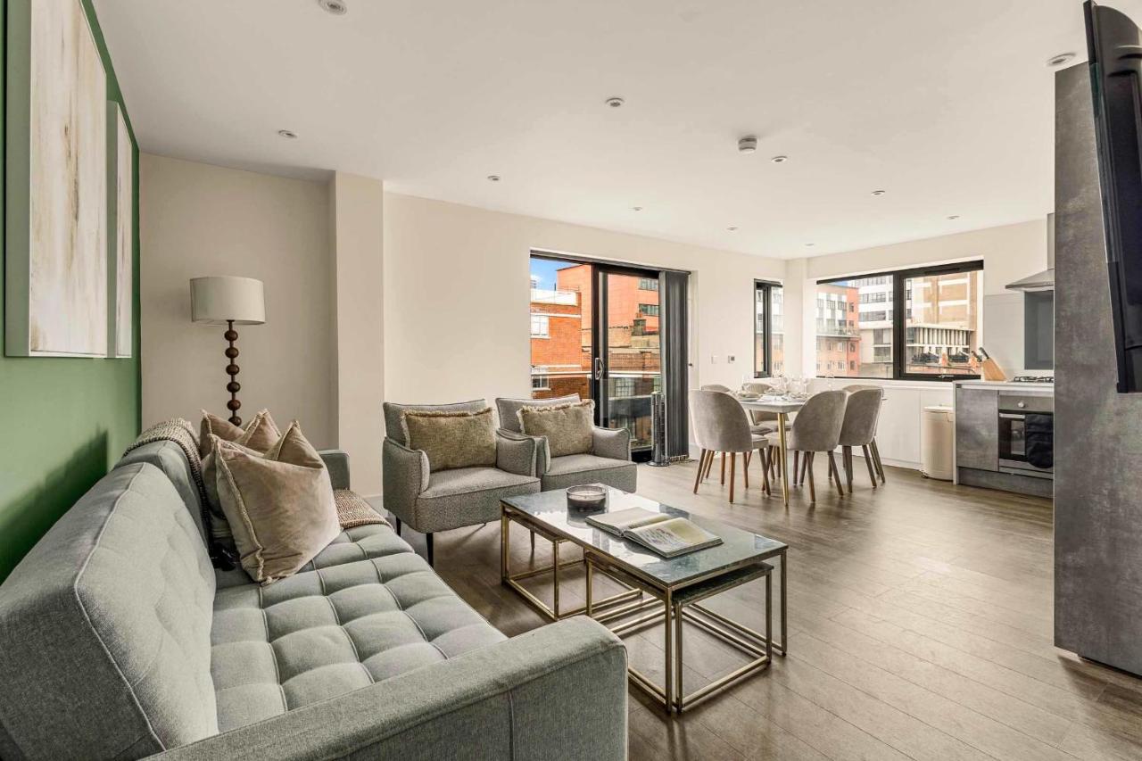 Contemporary 3 Bed London Apartment - Bed and Breakfast Londen