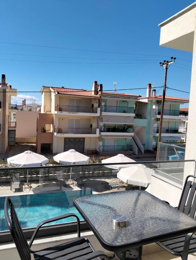 Double Room with Pool View
