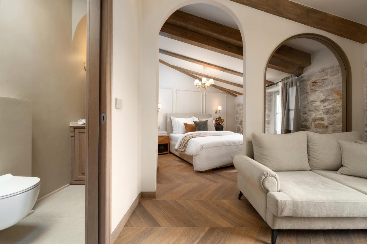 Silent Stone Apartment II - Bed and Breakfast Vrsar